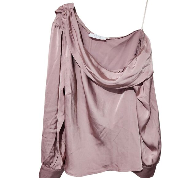 Astr top For Women Size Large Silky One Shoulder Sleeves Lightweight - Picture 1 of 10